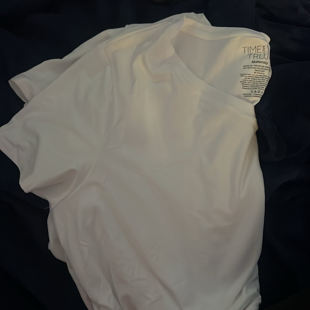 Maternity tshirt - Picture 2 of 2